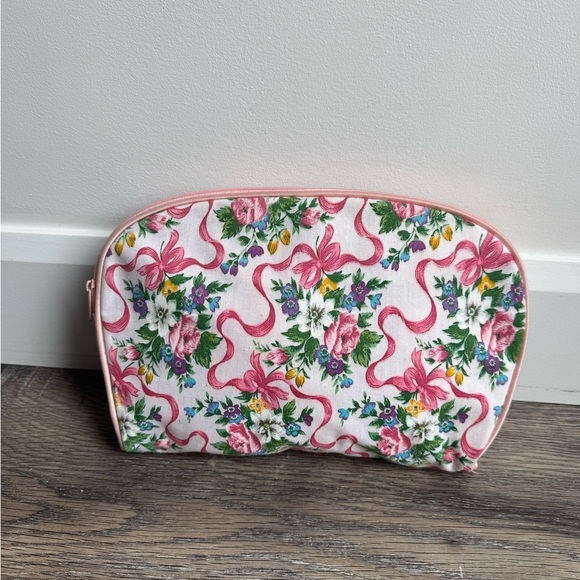 Retro Floral Pink Cosmetic Pouch - Picture 1 of 8